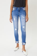 Load image into Gallery viewer, KanCan Jeans - Claudia Mid Rise
