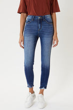 Load image into Gallery viewer, KanCan Jeans - Stella High Rise
