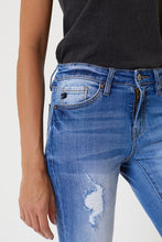 Load image into Gallery viewer, KanCan Jeans - Claudia Mid Rise
